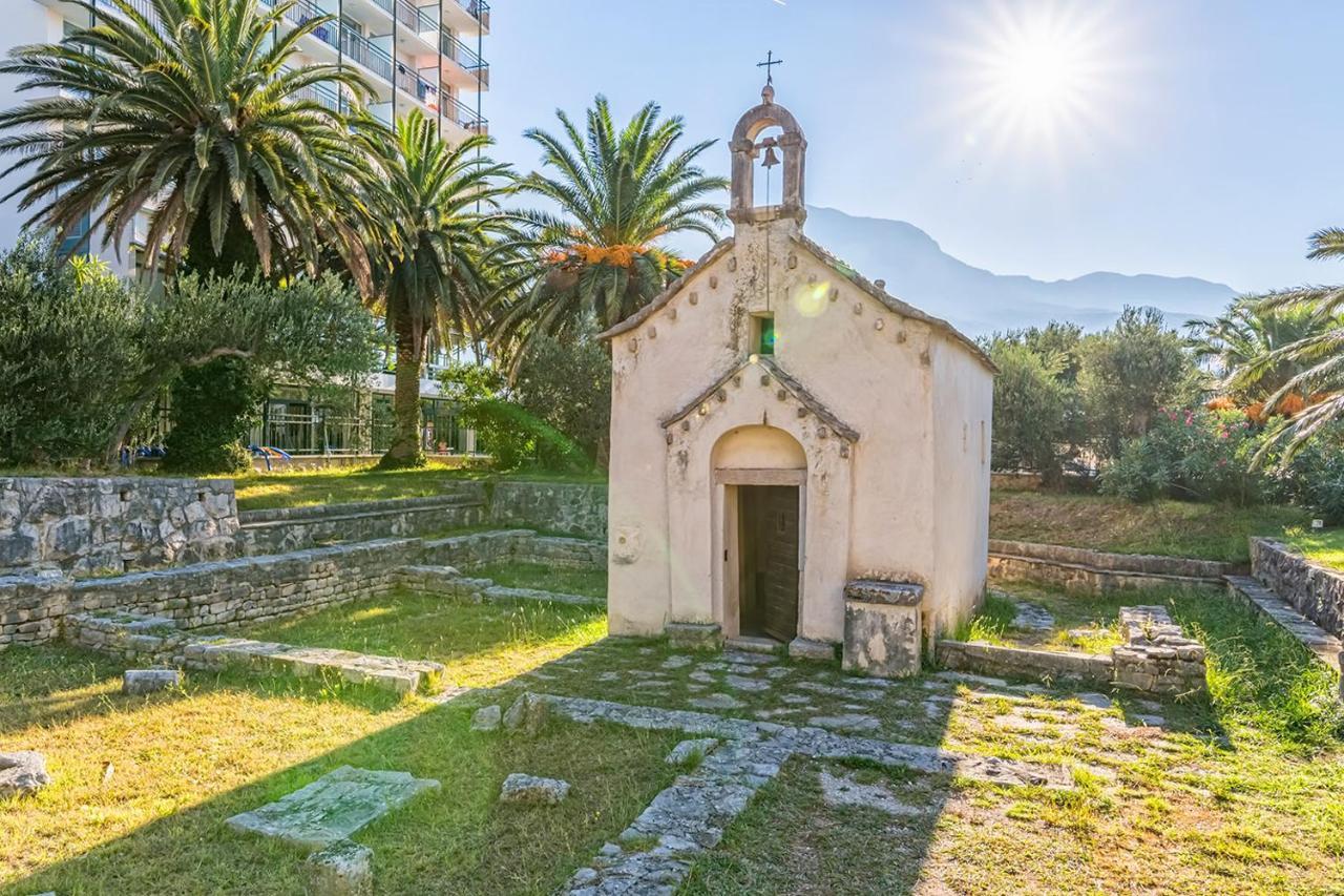 Villa Bougenvilia Tomas Tucepi Exterior photo